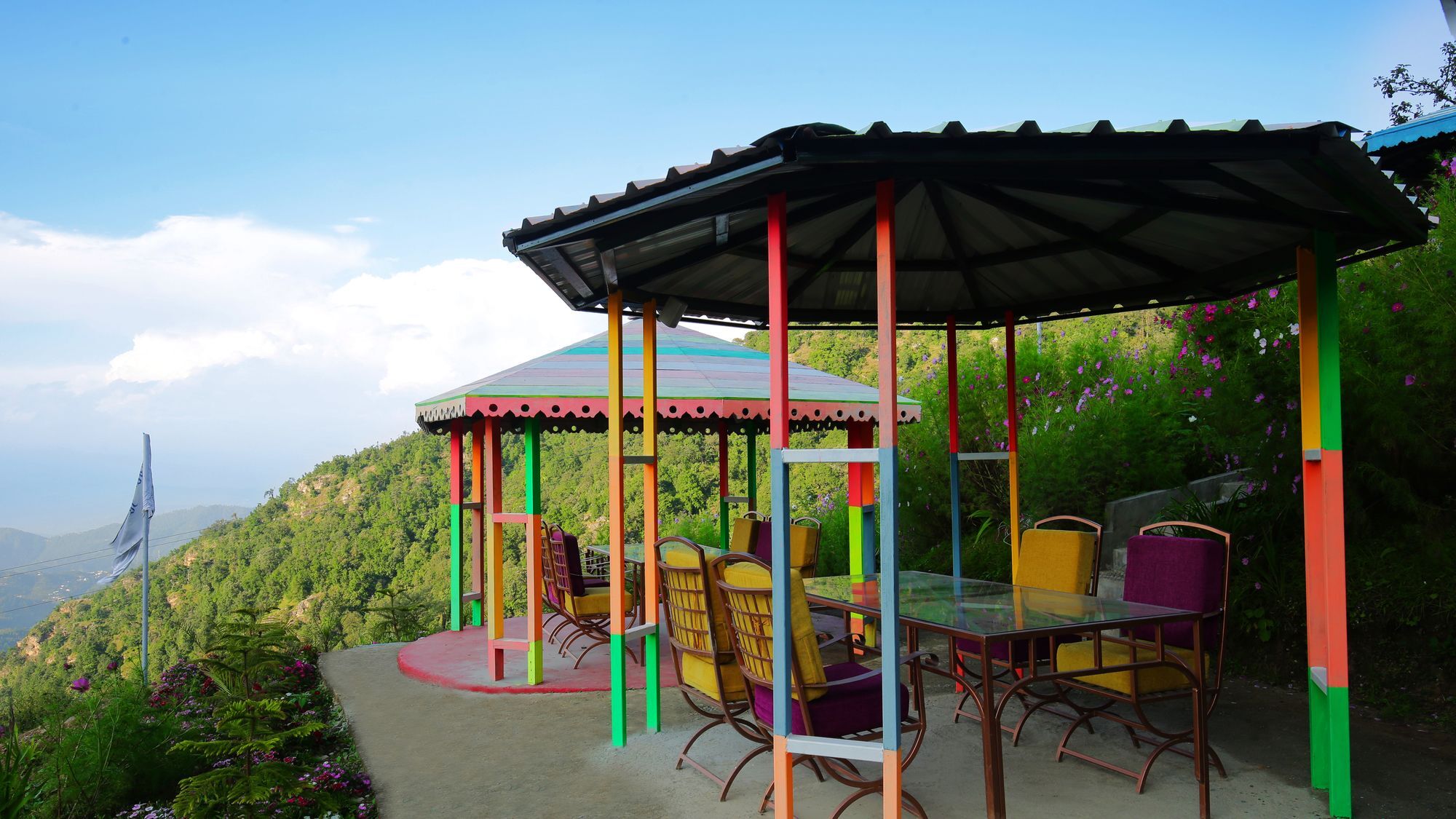 The Swiss Village Resort Nainital Exterior foto